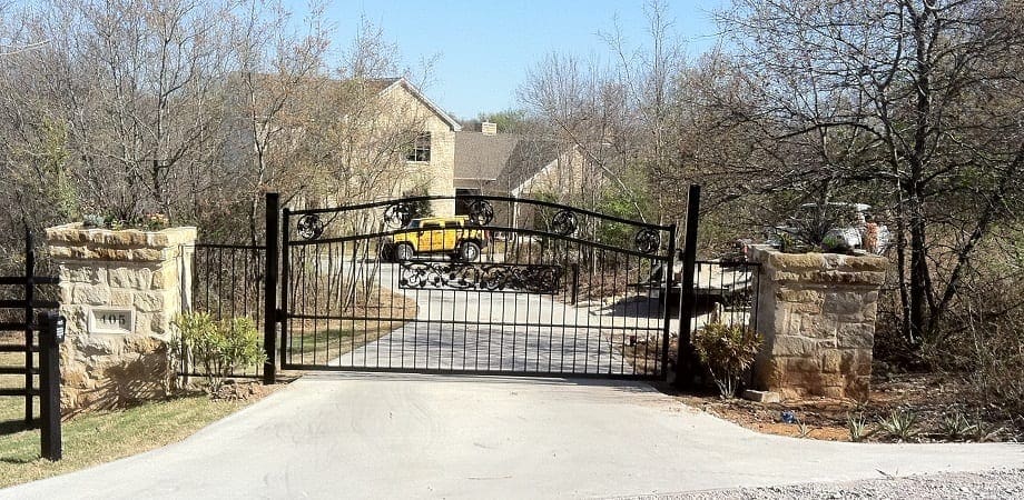 stone pillars aluminum gate